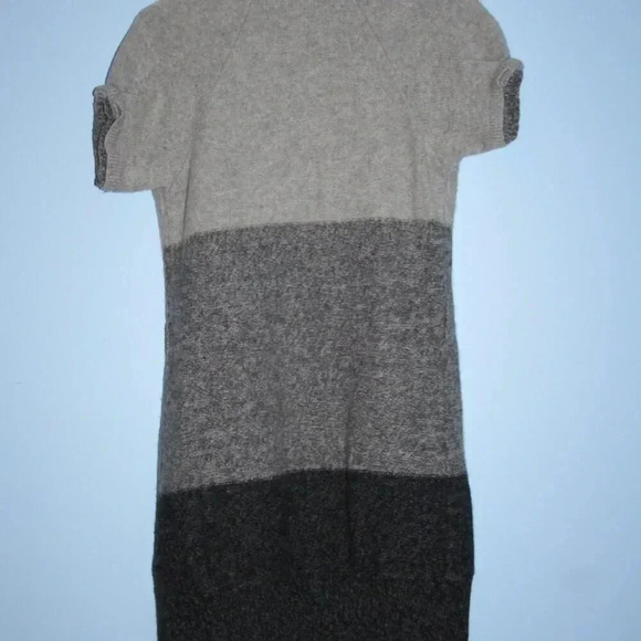 Three Toned Long Sweater by BCBG Maxazaria 100% Wool - Picture 11 of 11